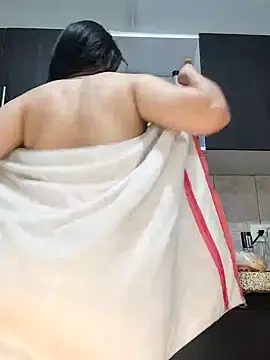 Snapshot of Nanybaker95 chatting on 02/08/25, 12:28 Nanybaker95 online show from 02/08/25, 12:28