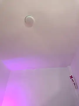 Snapshot of Nanybaker95 chatting on 10/26/25, 12:44 Nanybaker95 online show from 10/26/25, 12:44