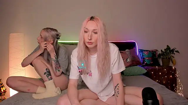 AlexRoseLiRed online show from 02/05/25, 07:42