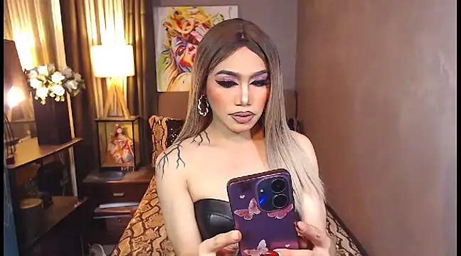 MajaSalvador online show from 01/11/25, 07:39