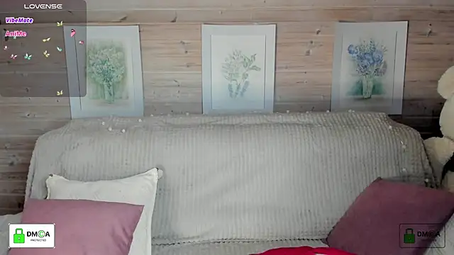 Queenymel online show from 11/19/25, 04:51