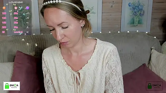 Queenymel online show from 09/28/25, 04:25