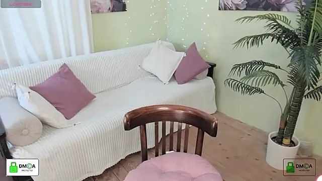 Queenymel online show from 02/22/26, 11:01