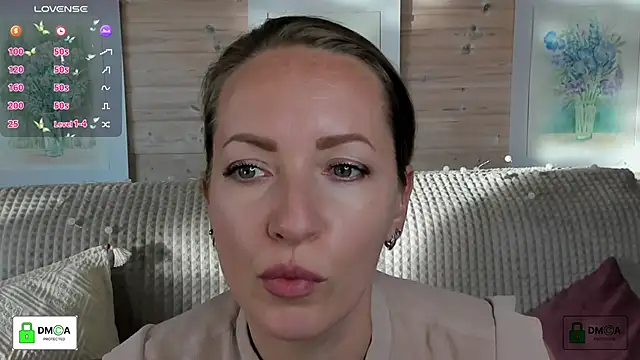 Queenymel online show from 10/01/25, 02:21