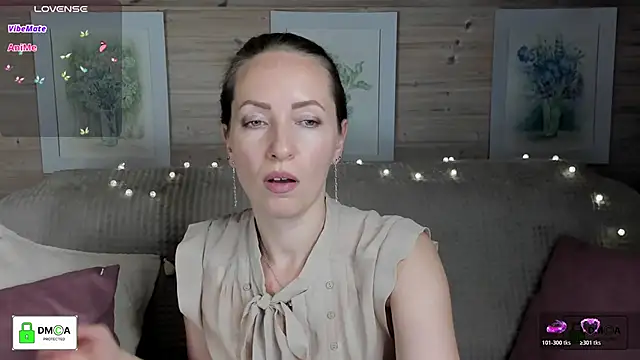 Queenymel online show from 11/09/25, 03:16