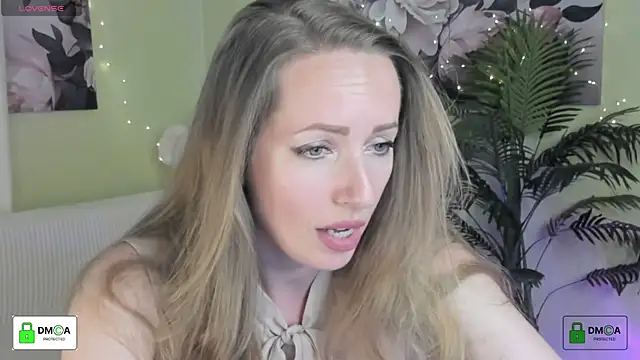 Queenymel online show from 06/07/26, 04:56