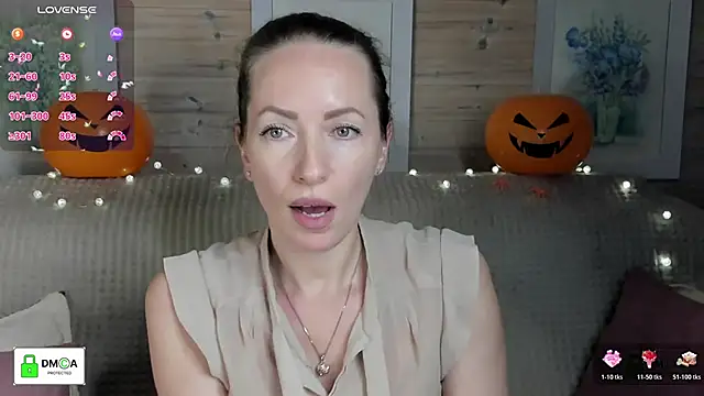 Queenymel online show from 10/30/25, 03:42