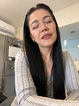 denise k online show from 11/11/25, 12:55