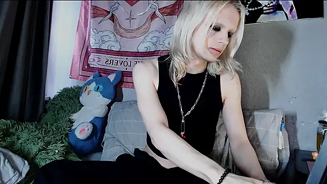 Alien Bella online show from 05/22/26, 07:50