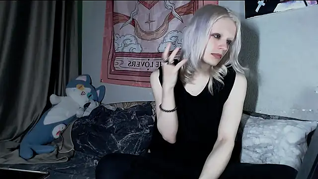 Alien Bella online show from 06/21/26, 11:54