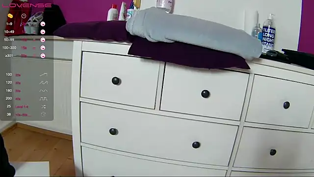 Latina daily online show from 04/19/26, 06:10
