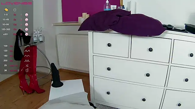 Latina daily online show from 02/24/26, 01:23