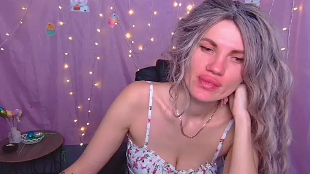 MilaLoona online show from 04/12/26, 06:16