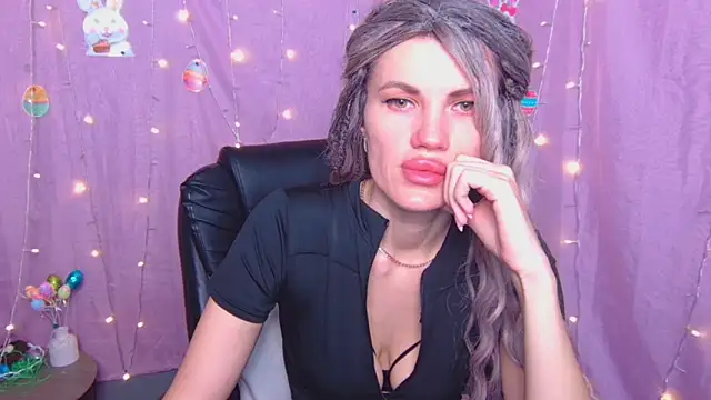 MilaLoona online show from 04/10/26, 06:09