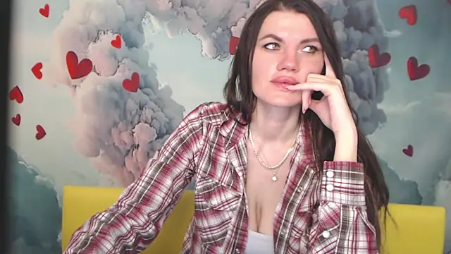 Snapshot of MilaLoona chatting on 03/01/25, 10:24 MilaLoona online show from 03/01/25, 10:24