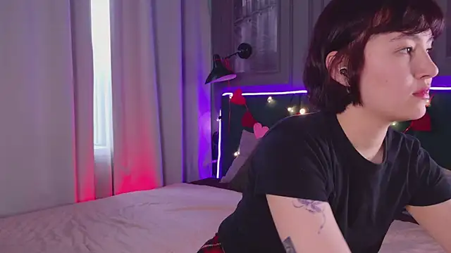 Snapshot of So_audrey chatting on 02/14/25, 09:13 So audrey online show from 02/14/25, 09:13