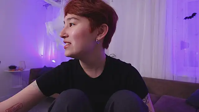 Snapshot of So_audrey chatting on 10/31/25, 06:54 So audrey online show from 10/31/25, 06:54