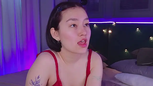 Snapshot of So_audrey chatting on 02/21/25, 05:46 So audrey online show from 02/21/25, 05:46