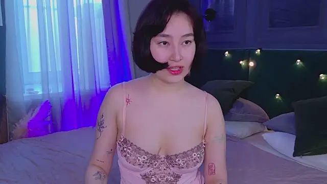 Snapshot of So_audrey chatting on 03/17/25, 05:45 So audrey online show from 03/17/25, 05:45