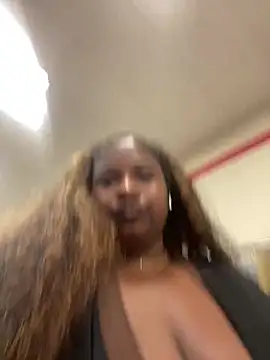 BigFineSelena online show from 05/26/26, 11:14