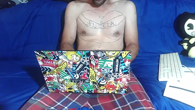 goodick4u28 online show from 04/15/26, 07:36