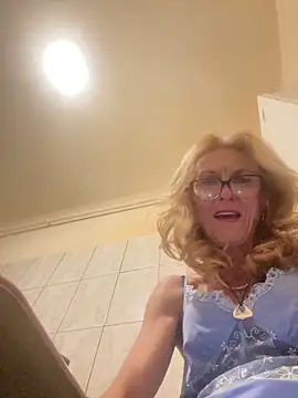 adella13 online show from 01/29/25, 09:07