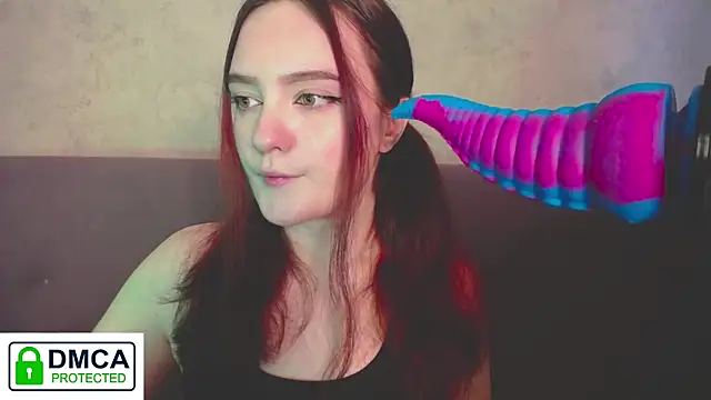 Snapshot of Alyssa___Scarlet chatting on 12/18/24, 10:08 Alyssa Scarlet online show from 12/18/24, 10:08