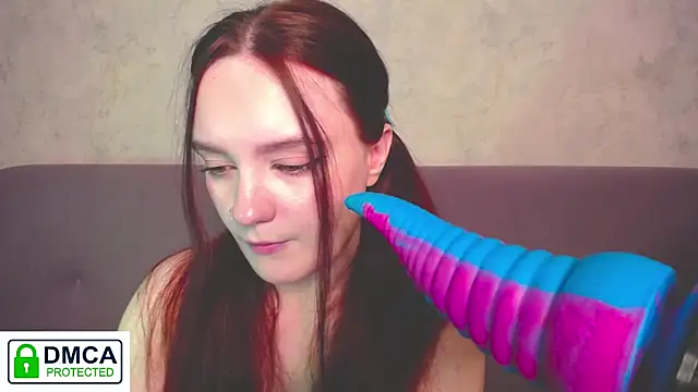 Alyssa   Scarlet online show from 11/25/25, 02:34