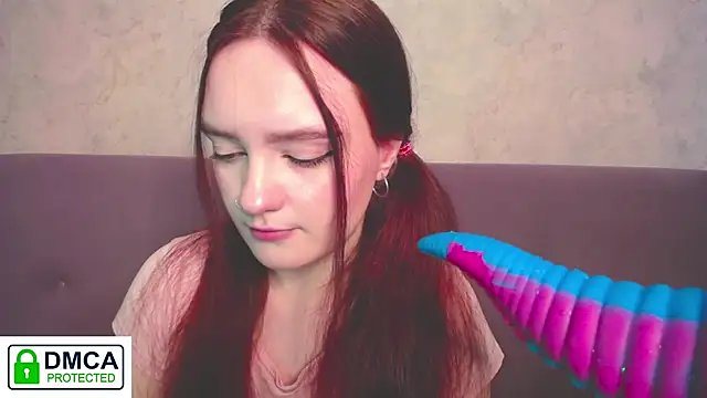 Snapshot of Alyssa___Scarlet chatting on 11/14/25, 09:13 Alyssa Scarlet online show from 11/14/25, 09:13