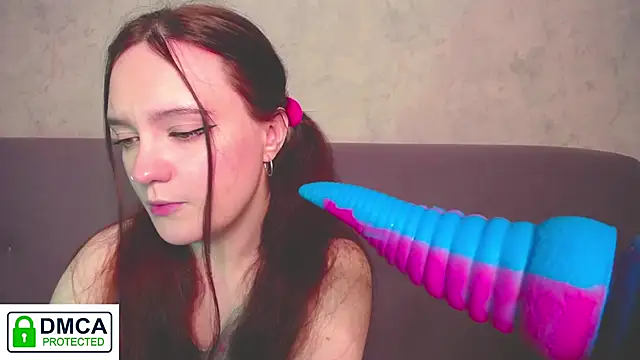 Alyssa   Scarlet online show from 11/28/25, 02:34