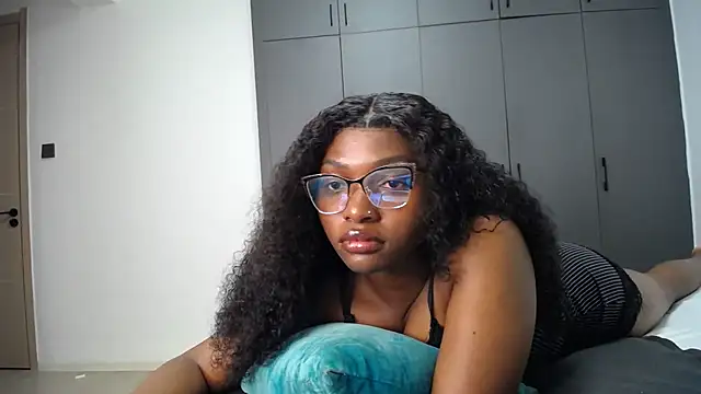Snapshot of Pretty_Liya08 chatting on 05/14/26, 08:50 Pretty Liya08 online show from 05/14/26, 08:50