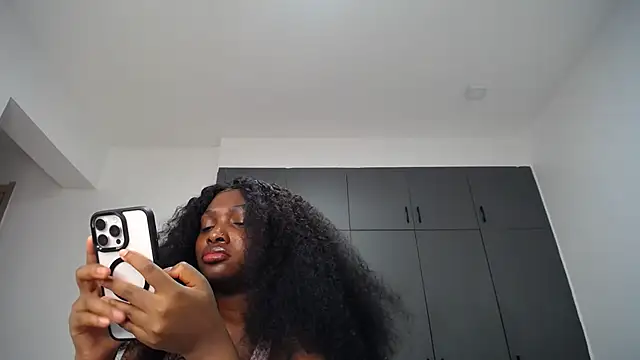 Snapshot of Pretty_Liya08 chatting on 07/15/26, 03:13 Pretty Liya08 online show from 07/15/26, 03:13