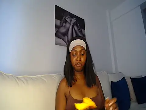 Pretty Liya08 online show from 12/03/25, 10:14