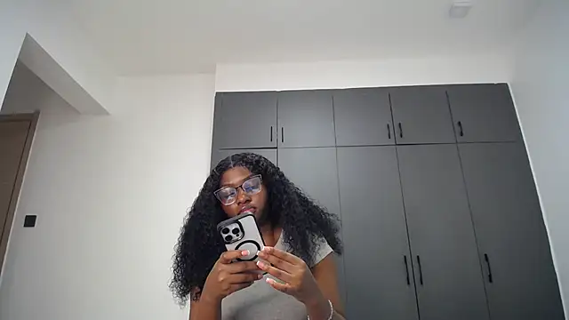 Snapshot of Pretty_Liya08 chatting on 05/30/26, 08:25 Pretty Liya08 online show from 05/30/26, 08:25