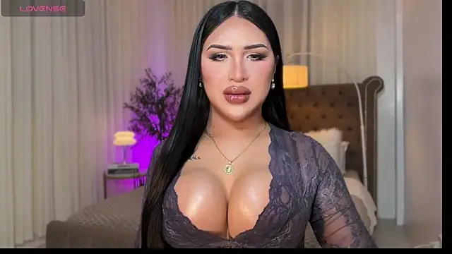 Your Majesty Tyra online show from 11/20/25, 05:41