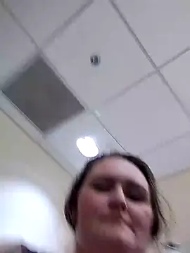 Snapshot of LunaaLovely chatting on 02/16/26, 06:17 LunaaLovely online show from 02/16/26, 06:17