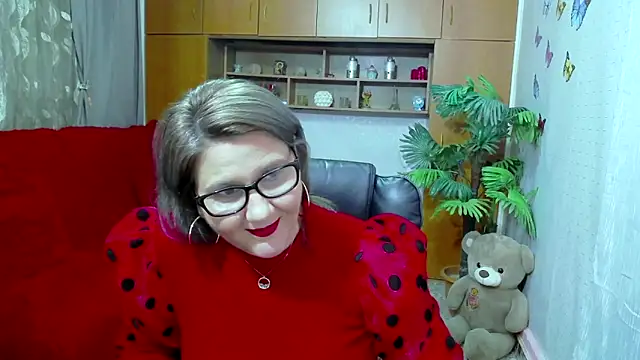 Snapshot of LucilleFenlys chatting on 12/08/24, 07:43 LucilleFenlys online show from 12/08/24, 07:43