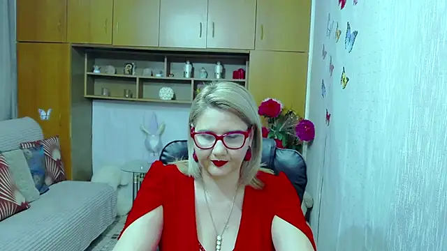 LucilleFenlys online show from 11/03/25, 05:05