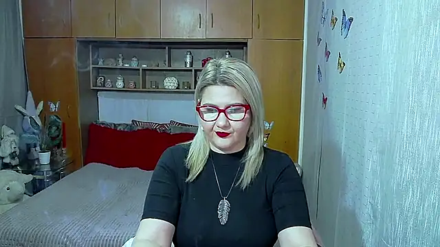 LucilleFenlys online show from 04/05/26, 06:58