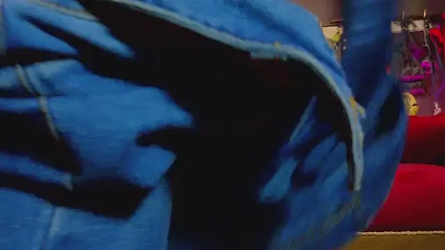 PerlaDivaio online show from 10/24/25, 02:38