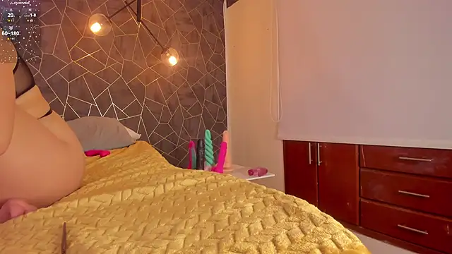 dayra angels online show from 10/27/25, 08:10