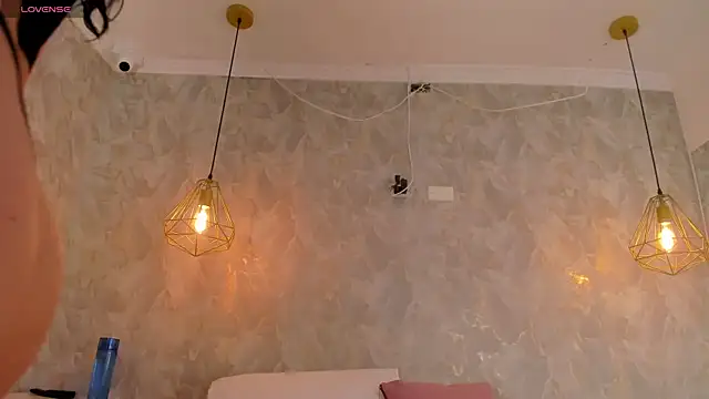 dayra angels online show from 11/28/25, 07:47