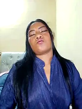 rosmery-navarro online show from 11/08/25, 03:43