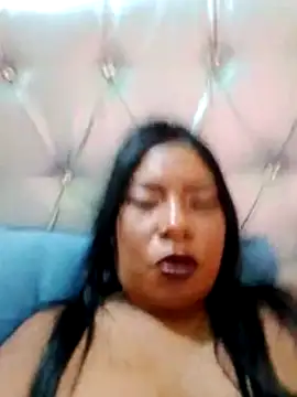 rosmery-navarro online show from 12/14/25, 05:02