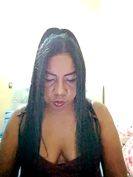 rosmery-navarro online show from 11/17/25, 05:44