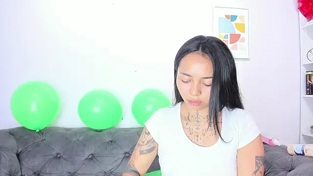 miss soffi  online show from 03/17/26, 12:30