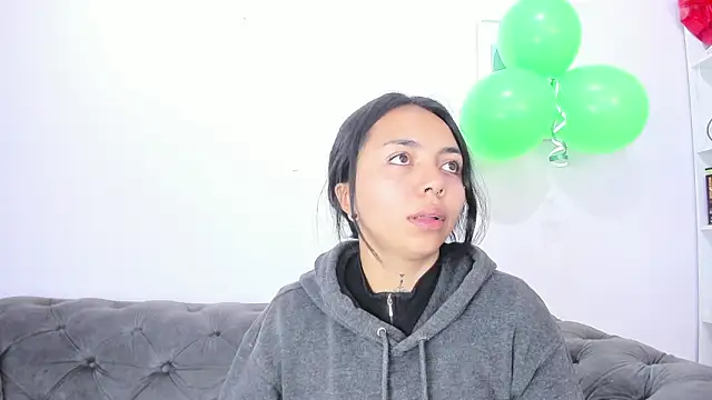 miss soffi  online show from 03/19/26, 12:38