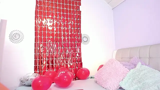 miss soffi  online show from 02/13/26, 01:33