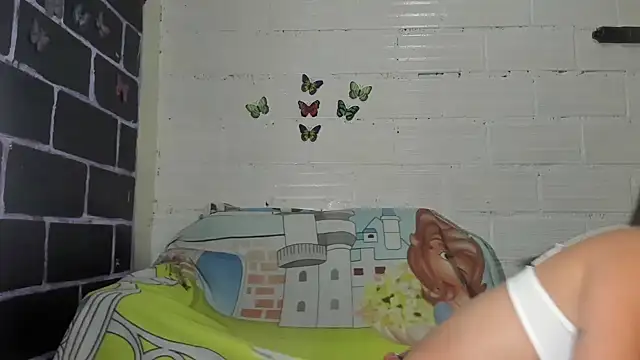 sarasandle online show from 12/03/25, 02:34