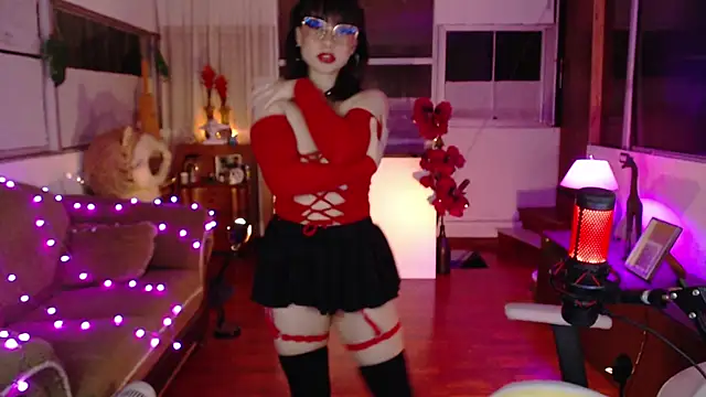 Aquamarinebubble online show from 10/28/25, 12:33